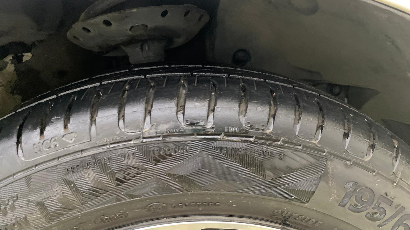 2021 Honda City 1.5L I-VTEC V MT 4TH GEN, Petrol, Manual, 28,512 km, Right Front Tyre Tread