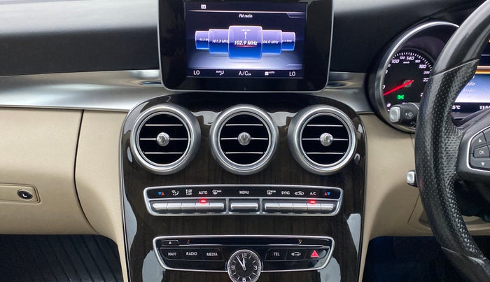 2014 Mercedes Benz C Class C 200 AVANTGARDE, Petrol, Automatic, 59,081 km, Infotainment System