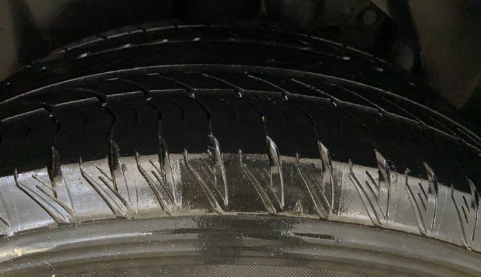 2022 Tata Safari XZ PLUS GOLD, Diesel, Manual, 47,279 km, Right Rear Tyre Tread