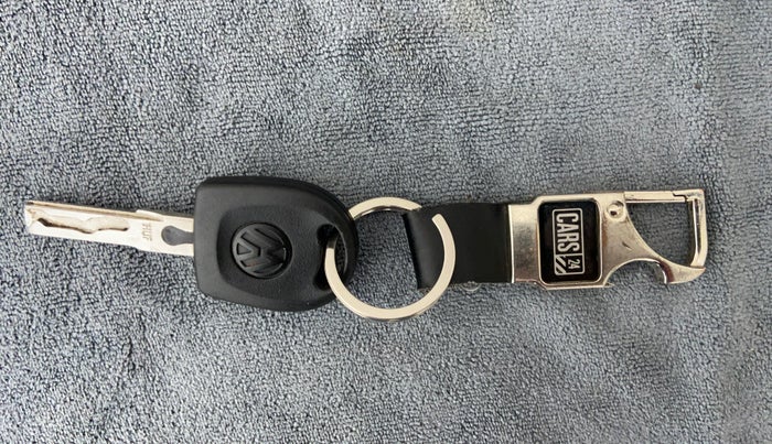 2018 Volkswagen Ameo Trendline 1.0, Petrol, Manual, 55,482 km, Key Close Up