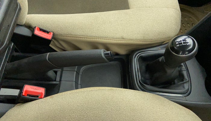 2018 Volkswagen Ameo Trendline 1.0, Petrol, Manual, 55,482 km, Gear Lever