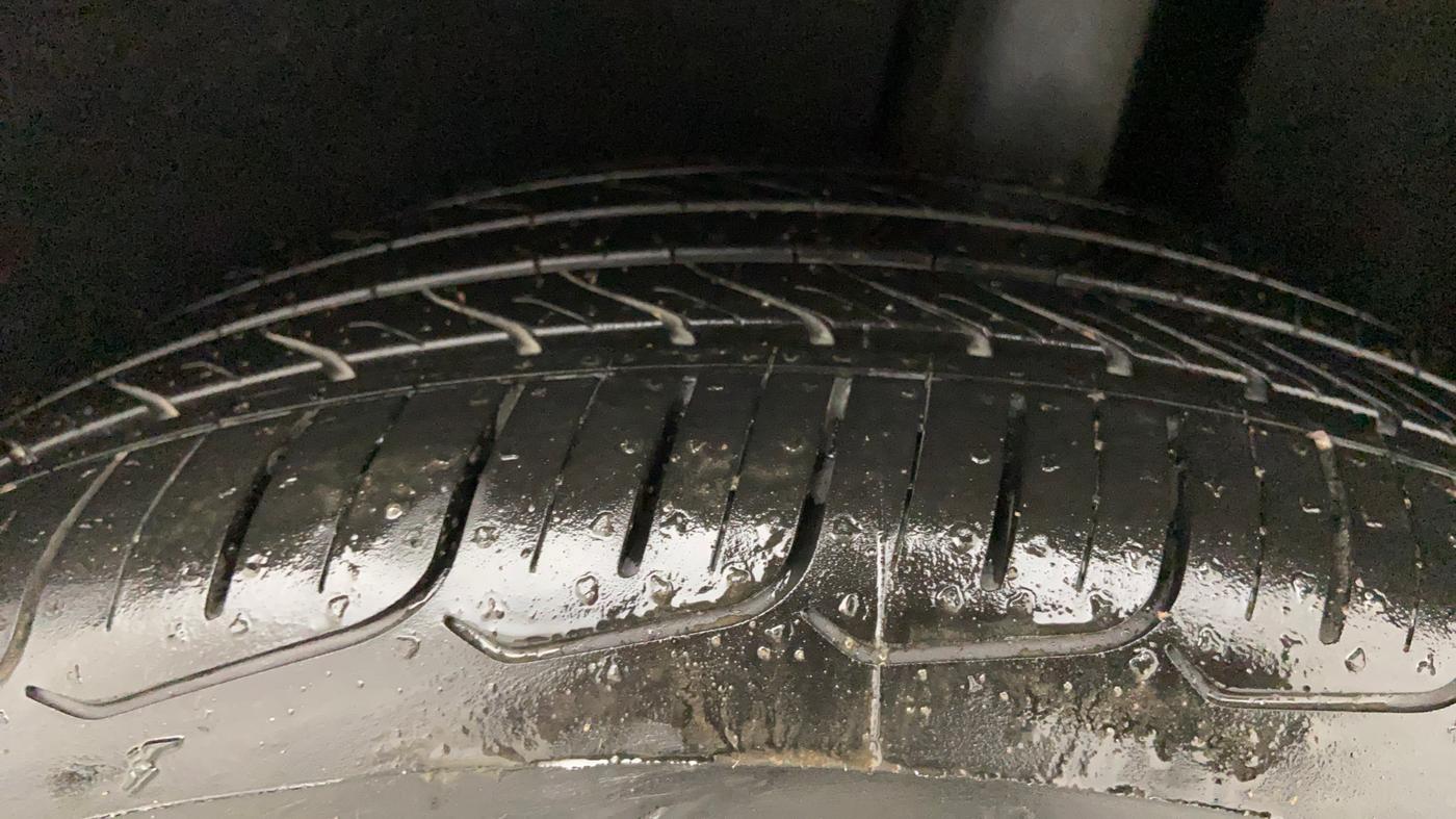 2016 Maruti Baleno ZETA CVT PETROL 1.2, Petrol, Automatic, 78,363 km, Left Rear Tyre Tread