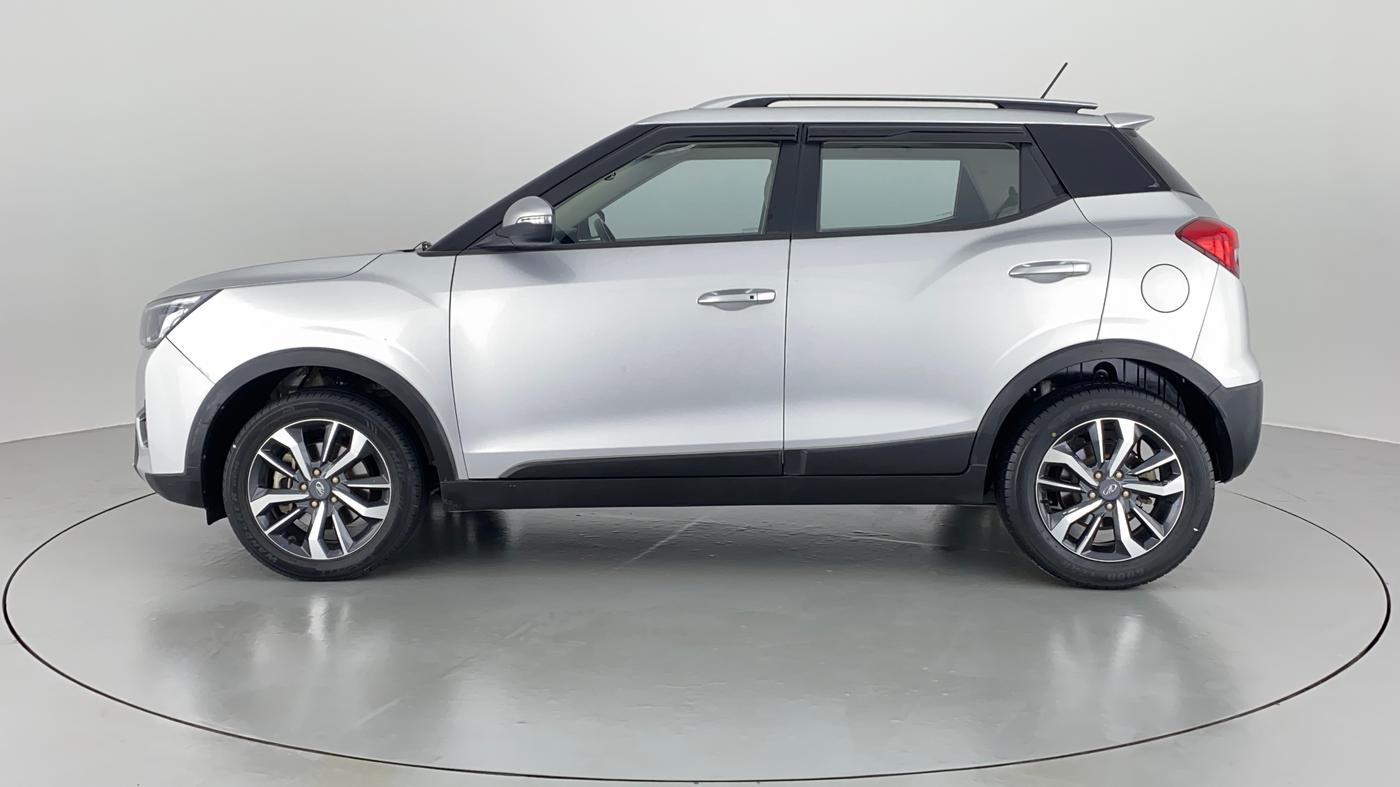 2019 Mahindra XUV300 W8(O), Diesel, Manual, 52,637 km, Left Side