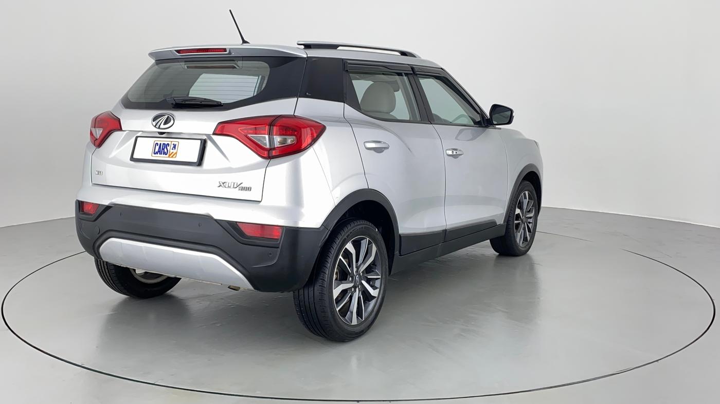 2019 Mahindra XUV300 W8(O), Diesel, Manual, 52,637 km, Right Back Diagonal