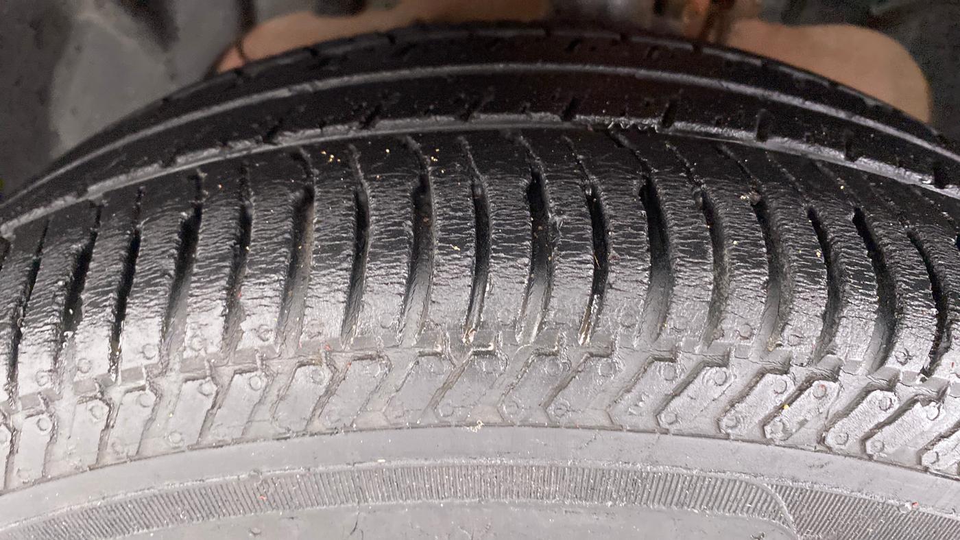 2014 Ford Ecosport 1.5 TREND TI VCT, Petrol, Manual, 91,804 km, Left Front Tyre Tread