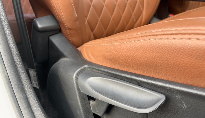 2020 Skoda Rapid AMBITION AT TSI, Petrol, Automatic, 41,707 km, Driver Side Adjustment Panel