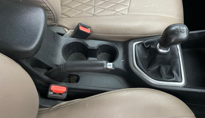 2017 Hyundai Creta E PLUS 1.6 PETROL, Petrol, Manual, 35,825 km, Gear Lever