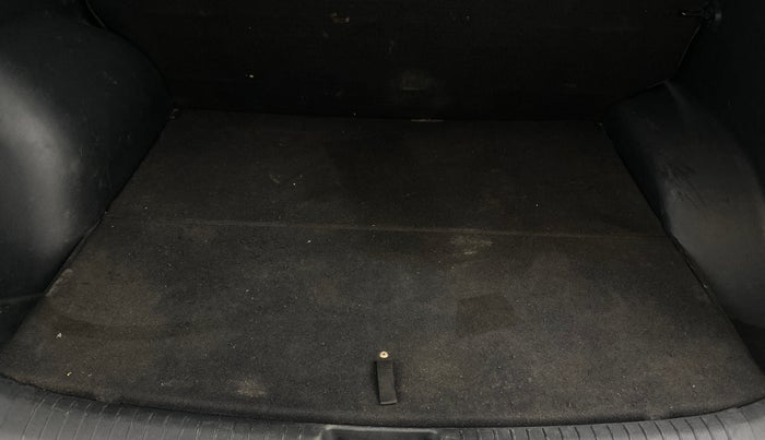 2017 Hyundai Creta E PLUS 1.6 PETROL, Petrol, Manual, 35,825 km, Boot Inside