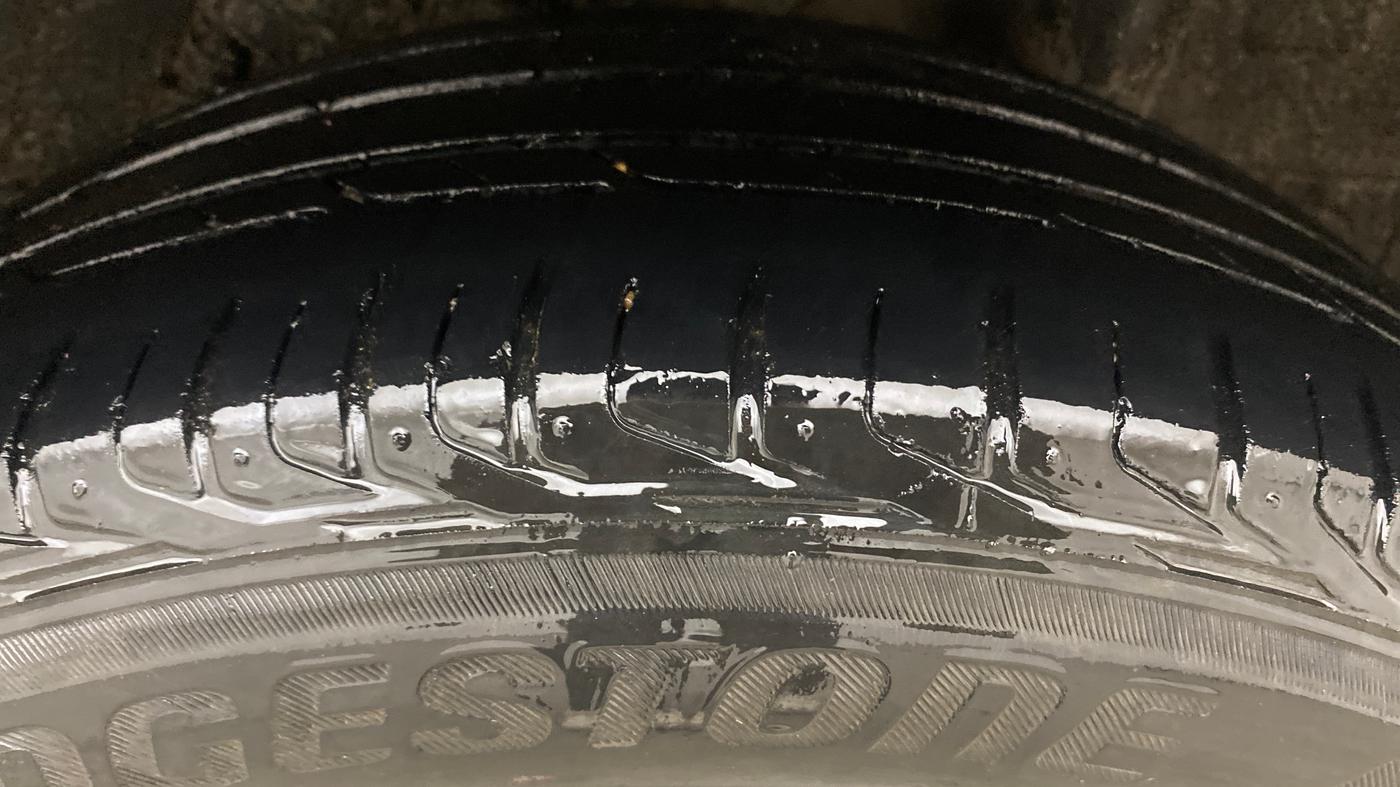 2019 Hyundai VENUE SX PLUS 1.0 TURBO DCT, Petrol, Automatic, 1,15,456 km, Left Rear Tyre Tread