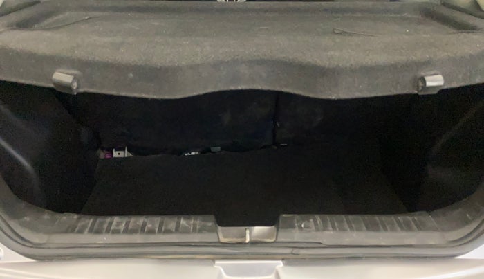 2017 Maruti Baleno DELTA PETROL 1.2, Petrol, Manual, 76,921 km, Boot Inside