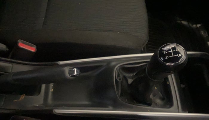 2017 Maruti Baleno DELTA PETROL 1.2, Petrol, Manual, 76,921 km, Gear Lever