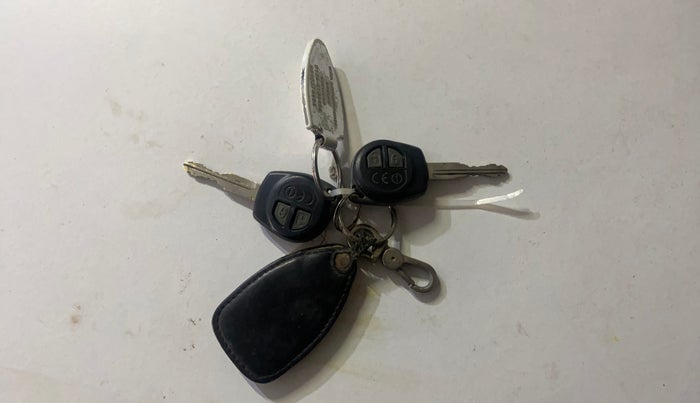 2017 Maruti Baleno DELTA PETROL 1.2, Petrol, Manual, 76,921 km, Key Close Up