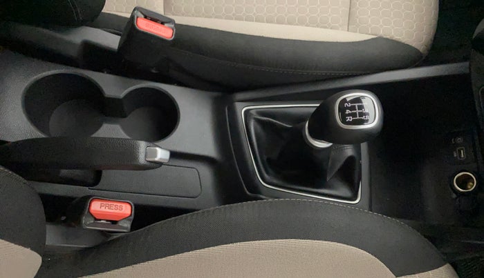 2017 Hyundai Elite i20 ASTA 1.2 (O), Petrol, Manual, 48,265 km, Gear Lever