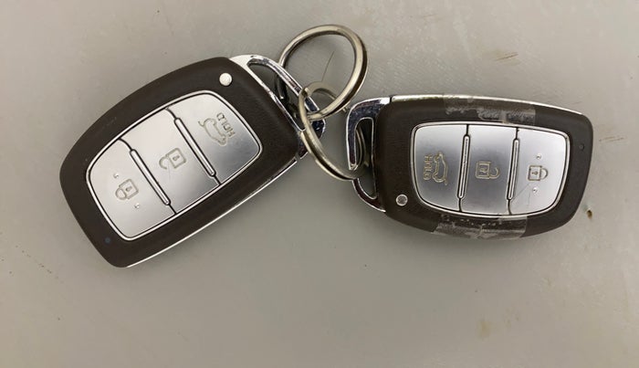 2017 Hyundai Elite i20 ASTA 1.2 (O), Petrol, Manual, 48,265 km, Key Close Up