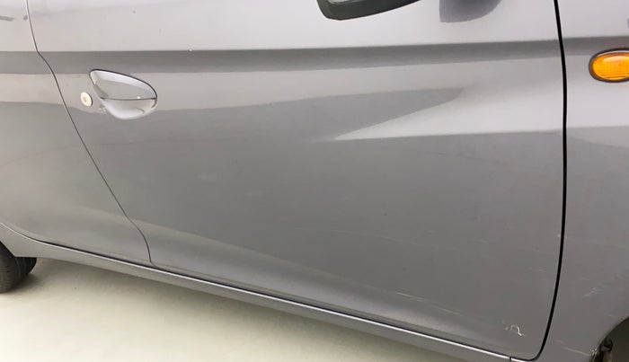 2016 Hyundai Eon SPORTZ, Petrol, Manual, 37,270 km, Driver-side door - Slightly dented