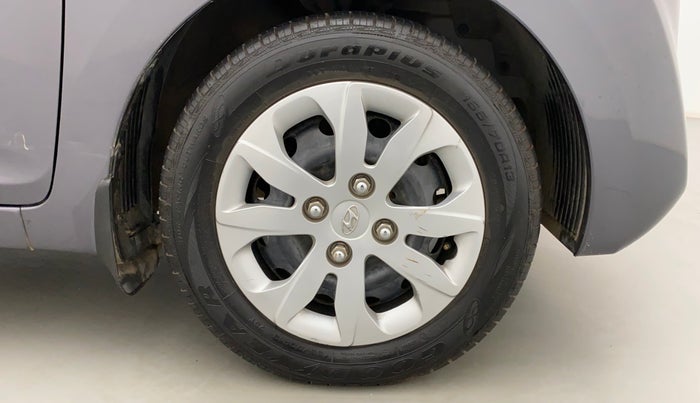 2016 Hyundai Eon SPORTZ, Petrol, Manual, 37,270 km, Right Front Wheel