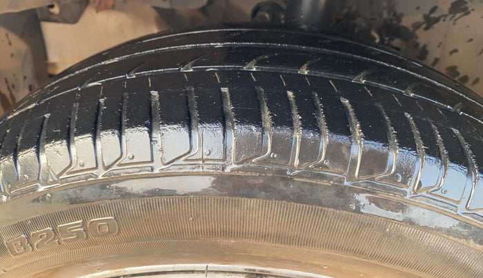 2015 Honda Jazz 1.5L I-DTEC VX, Diesel, Manual, 97,202 km, Left Front Tyre Tread