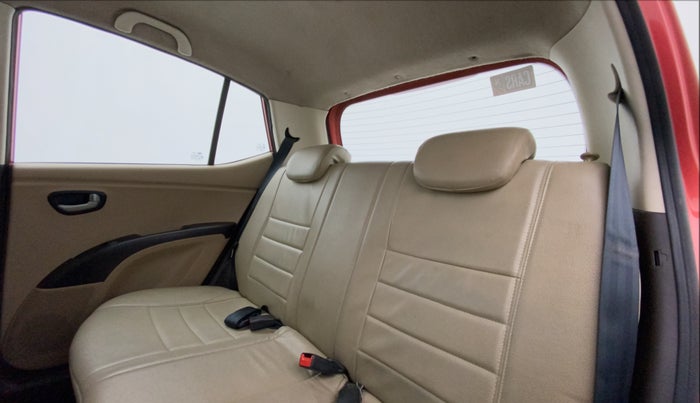 2010 Hyundai i10 SPORTZ 1.2, Petrol, Manual, 1,10,341 km, Right Side Rear Door Cabin