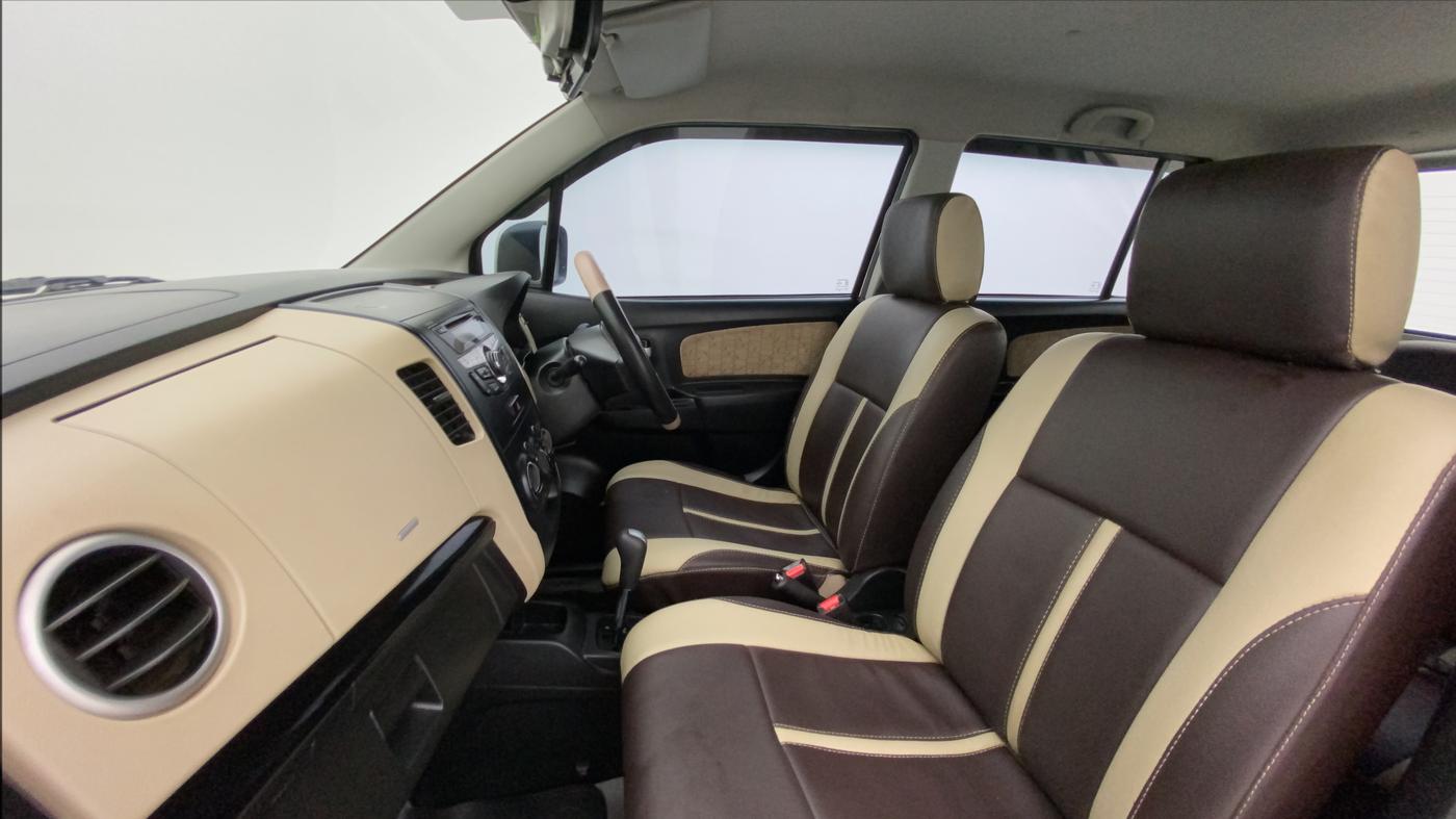 2017 Maruti Wagon R 1.0 VXI AMT, Petrol, Automatic, 31,154 km, Right Side Front Door Cabin