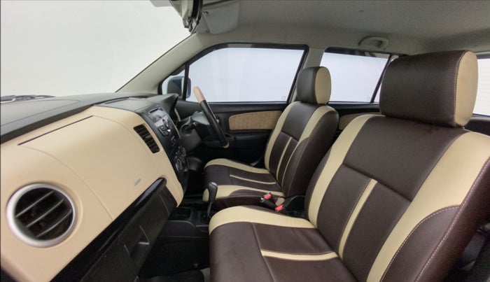 2017 Maruti Wagon R 1.0 VXI AMT, Petrol, Automatic, 31,154 km, Right Side Front Door Cabin