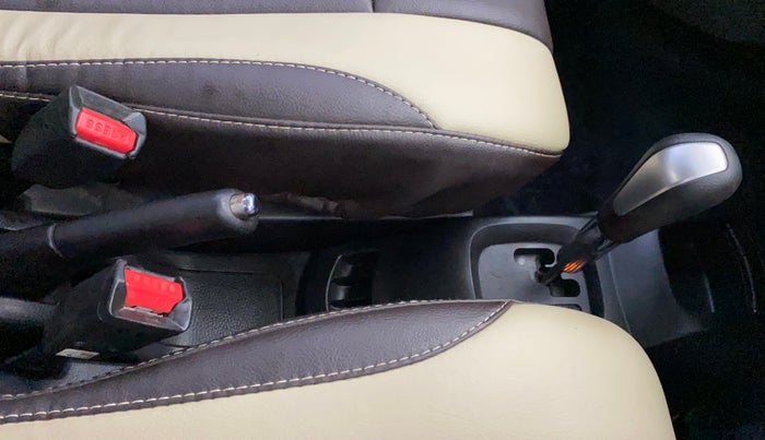 2017 Maruti Wagon R 1.0 VXI AMT, Petrol, Automatic, 31,154 km, Gear Lever