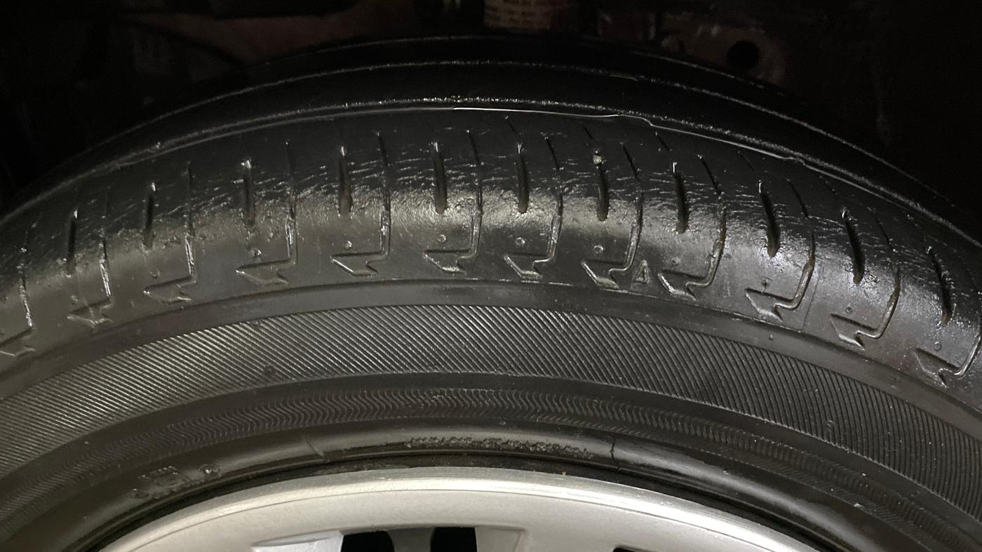 2019 Honda Amaze 1.2L I-VTEC S CVT, Petrol, Automatic, 32,313 km, Left Front Tyre Tread