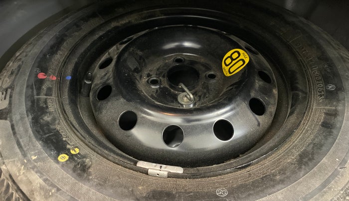 2023 Maruti Dzire ZXI CNG, CNG, Manual, 68,423 km, Spare Tyre