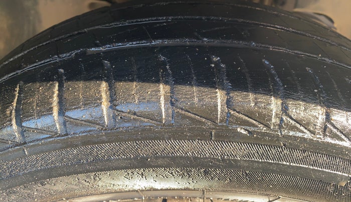 2018 Tata TIGOR XT PETROL, Petrol, Manual, 79,067 km, Right Front Tyre Tread