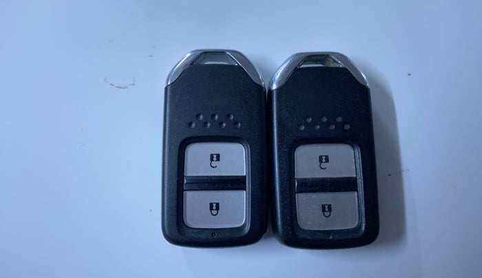 2017 Honda WR-V 1.5L I-DTEC VX MT, Diesel, Manual, 1,06,869 km, Key Close Up