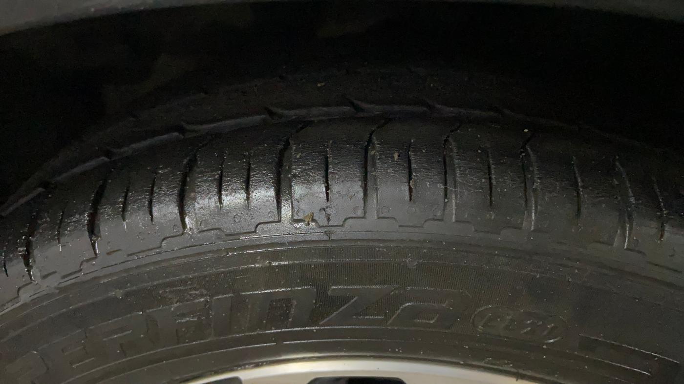 2017 Honda WR-V 1.5L I-DTEC VX MT, Diesel, Manual, 1,06,092 km, Left Front Tyre Tread