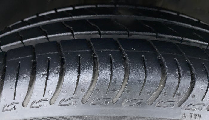 2020 Maruti S PRESSO VXI, Petrol, Manual, 7,089 km, Right Front Tyre Tread