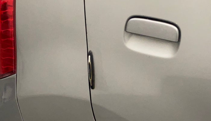 2012 Maruti Wagon R 1.0 VXI, Petrol, Manual, 43,569 km, Right quarter panel - Paint has minor damage