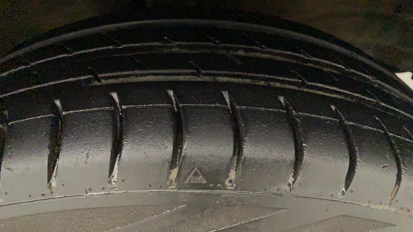 2012 Maruti Wagon R 1.0 VXI, Petrol, Manual, 43,569 km, Left Front Tyre Tread