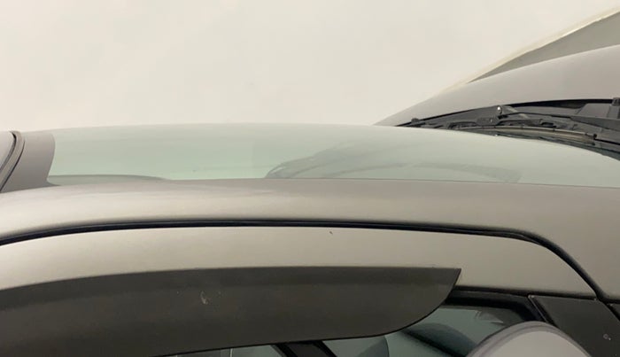 2012 Maruti Wagon R 1.0 VXI, Petrol, Manual, 43,569 km, Right A pillar - Paint is slightly faded