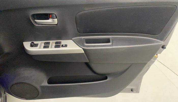 2012 Maruti Wagon R 1.0 VXI, Petrol, Manual, 43,569 km, Driver Side Door Panels Control