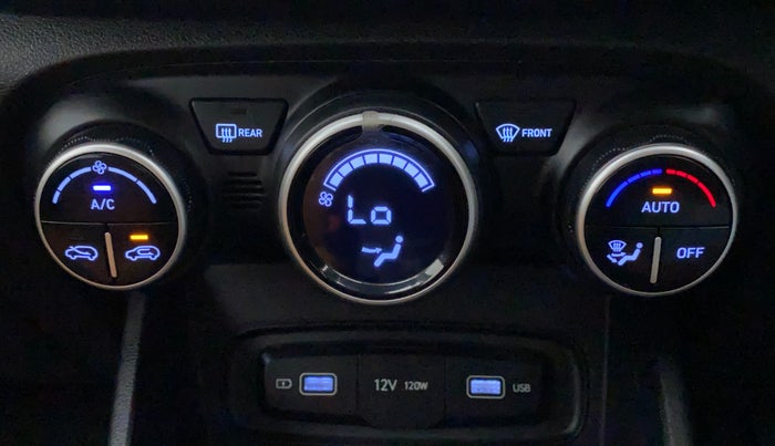 2022 Hyundai VENUE S+ 1.2, Petrol, Manual, 12,610 km, Automatic Climate Control
