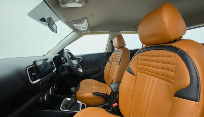 2022 Hyundai VENUE S+ 1.2, Petrol, Manual, 12,610 km, Right Side Front Door Cabin