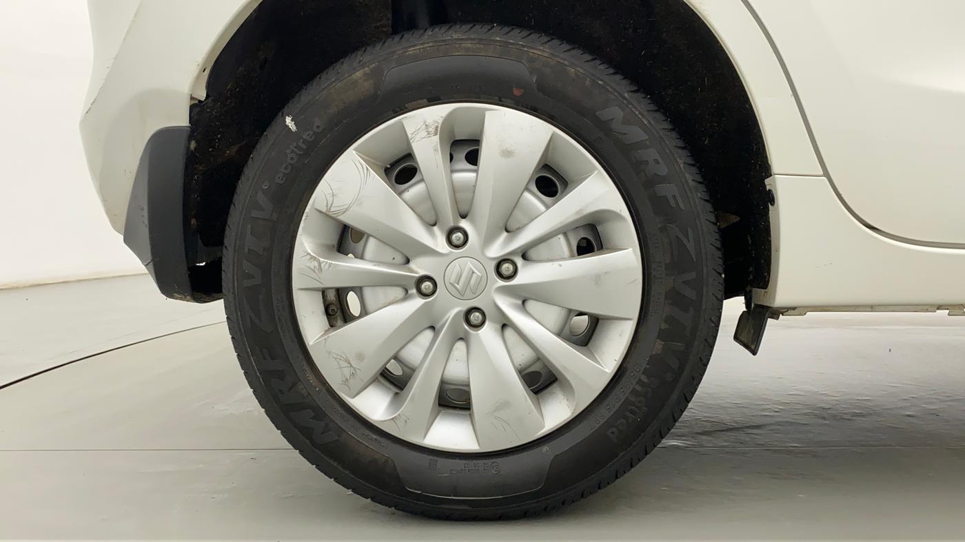 2021 Maruti Baleno SIGMA PETROL 1.2, Petrol, Manual, 40,679 km, Right Rear Wheel