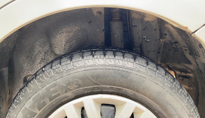 2015 Maruti Swift Dzire VDI, Diesel, Manual, 89,357 km, Left Rear Tyre Tread