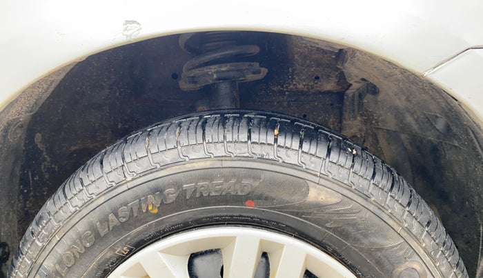 2015 Maruti Swift Dzire VDI, Diesel, Manual, 89,357 km, Right Front Tyre Tread