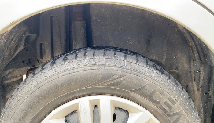 2015 Maruti Swift Dzire VDI, Diesel, Manual, 89,357 km, Right Rear Tyre Tread