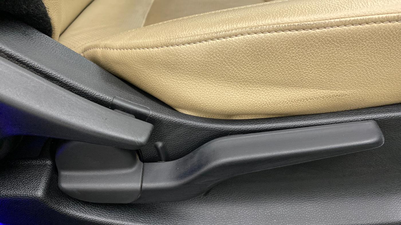 2020 Honda City ZX MT PETROL, Petrol, Manual, 18,115 km, Driver Side Adjustment Panel