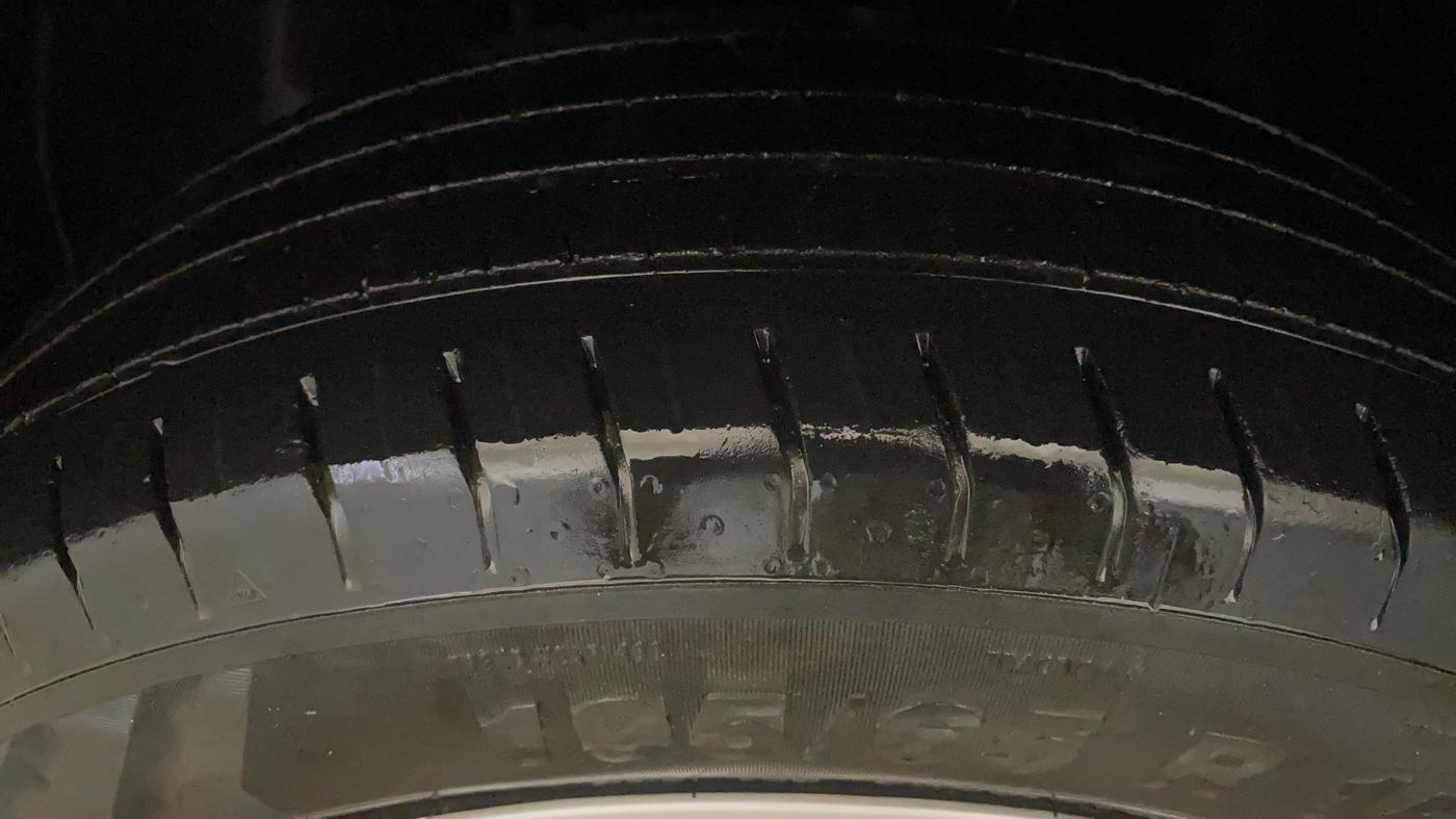 2020 Hyundai VENUE S 1.2, Petrol, Manual, 52,316 km, Left Front Tyre Tread