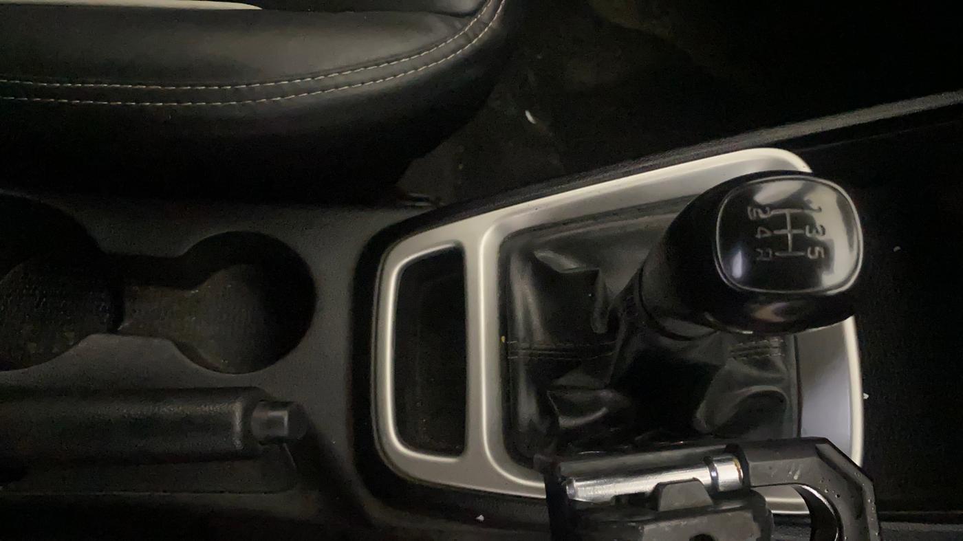 2020 Hyundai VENUE S 1.2, Petrol, Manual, 52,316 km, Gear Lever