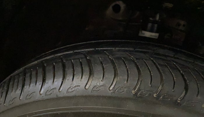 2015 Honda Amaze 1.2L I-VTEC S, Petrol, Manual, 48,503 km, Right Front Tyre Tread