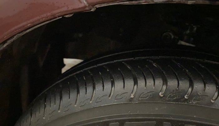 2015 Honda Amaze 1.2L I-VTEC S, Petrol, Manual, 48,503 km, Left Front Tyre Tread