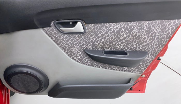 2017 Maruti Alto 800 VXI, Petrol, Manual, 66,562 km, Driver Side Door Panels Control