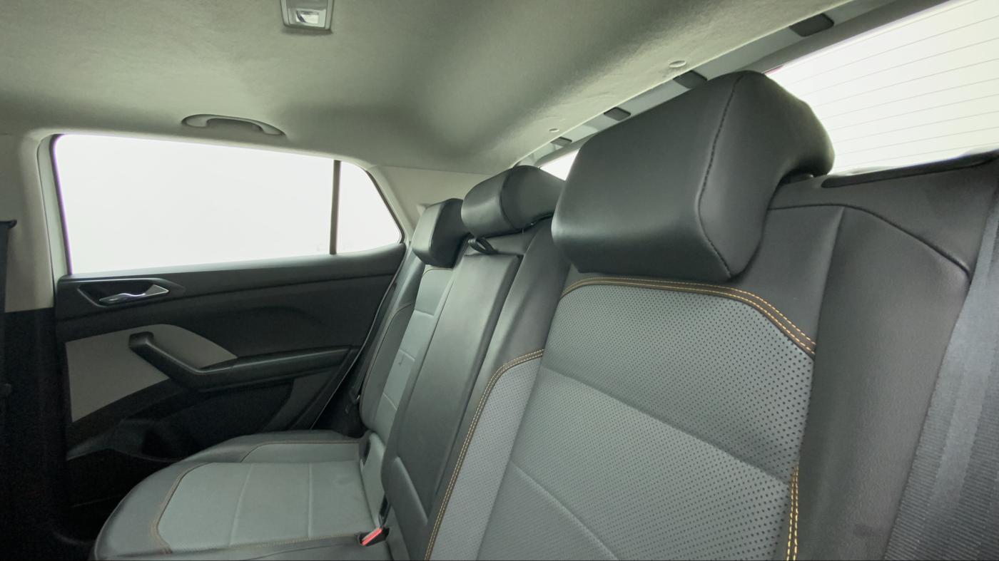 2021 Skoda KUSHAQ STYLE 1.5L TSI MT, Petrol, Manual, 28,348 km, Right Side Rear Door Cabin