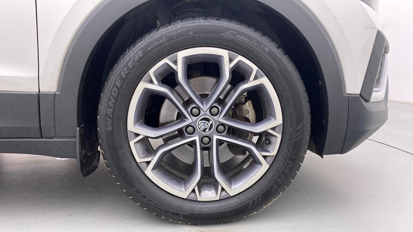 2021 Skoda KUSHAQ STYLE 1.5L TSI MT, Petrol, Manual, 28,348 km, Right Front Wheel