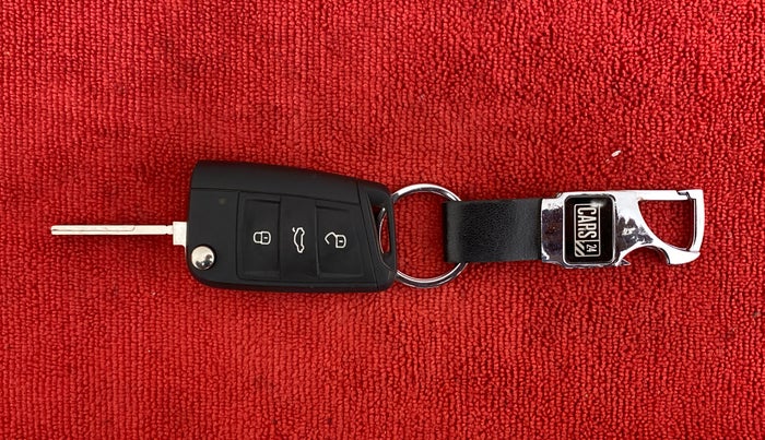 2021 Skoda KUSHAQ STYLE 1.5L TSI MT, Petrol, Manual, 28,348 km, Key Close Up